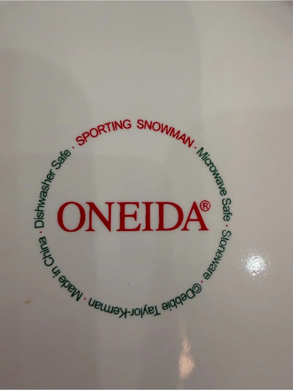 Oneida Sporting Snowmen Salad Dessert Plates Set Of 2 Hockey Ski Winter Holiday